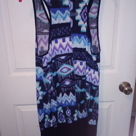 Multi-colored dress - Picture 3 of 3